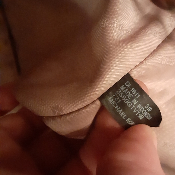 Moving - Picture 2 of 2